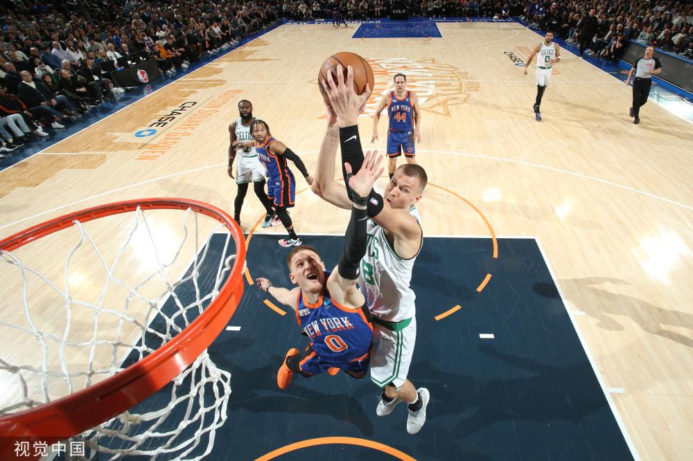 壓力巨大的 壓力巨大的